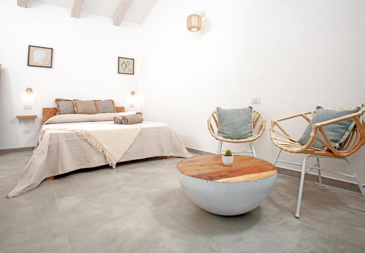 La casa di Memmi Suites&Rooms Santa Teresa di Gallura Esterno foto