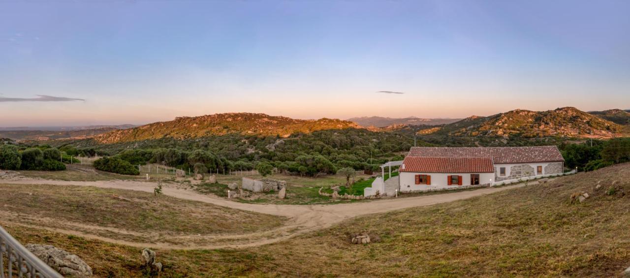 La casa di Memmi Suites&Rooms Santa Teresa di Gallura Esterno foto
